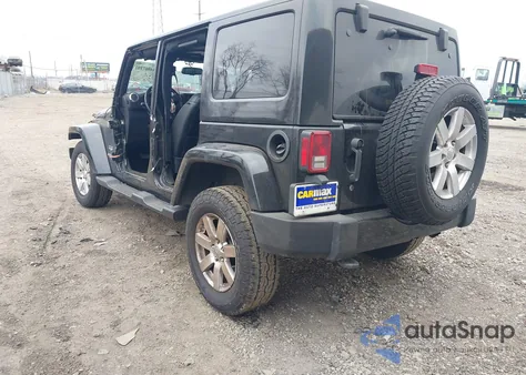 2016 Jeep Wrangler Unlimited Sahara z USA, uszkodzony, nr VIN 1C4HJWEG0GL125906